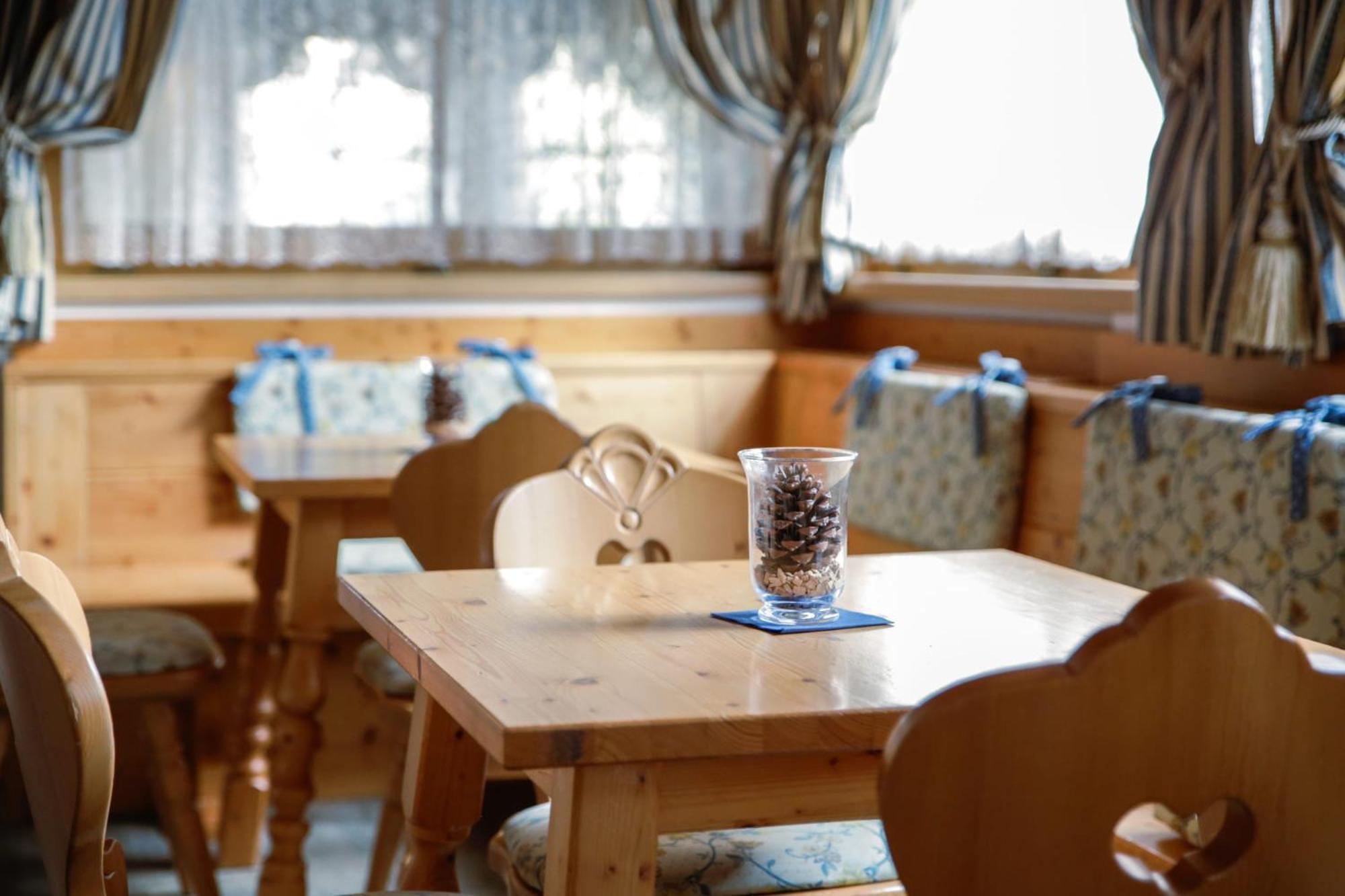 פולגרידה Nivis Hotel מראה חיצוני תמונה