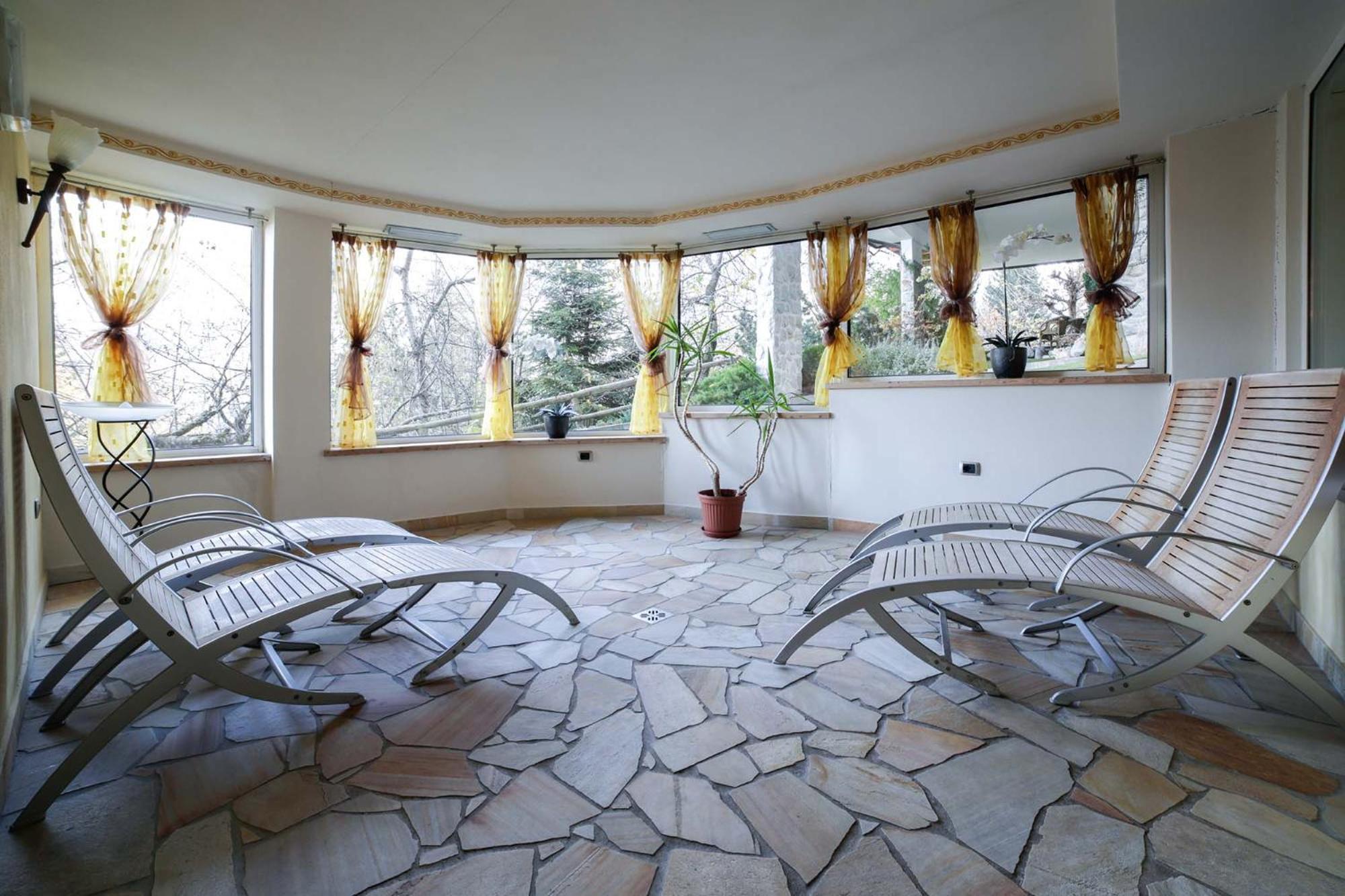 פולגרידה Nivis Hotel מראה חיצוני תמונה